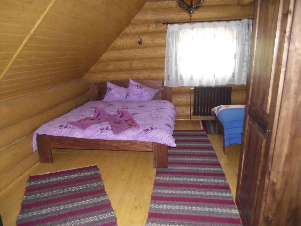 Cabana Piatra Runcului Vatra Moldoviţei Zimmer foto