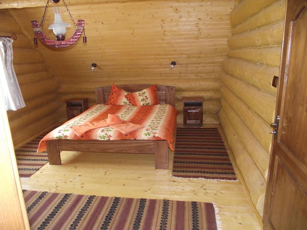 Cabana Piatra Runcului Vatra Moldoviţei Zimmer foto